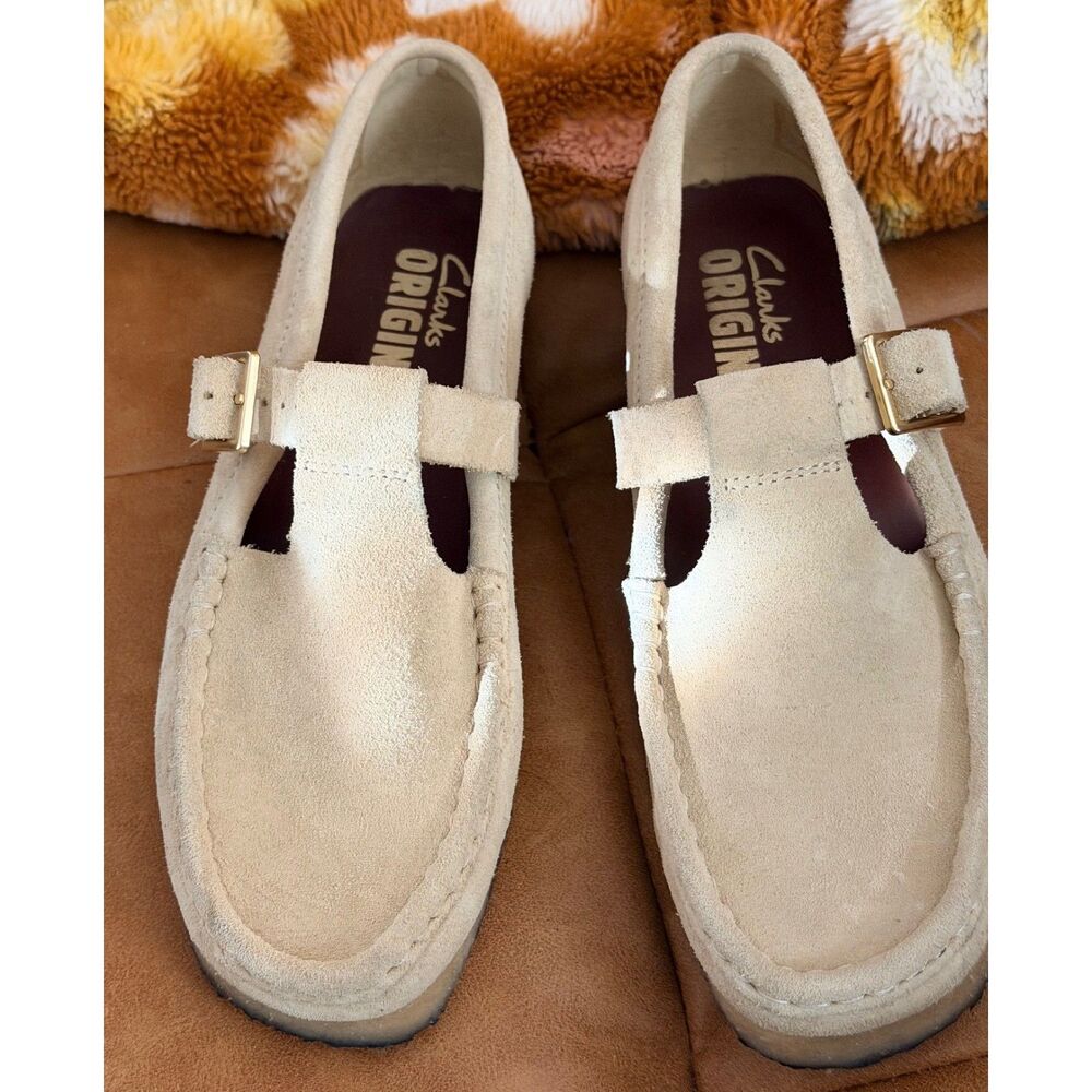 Clarks Wallabbe T-Bar Loafer (Women)